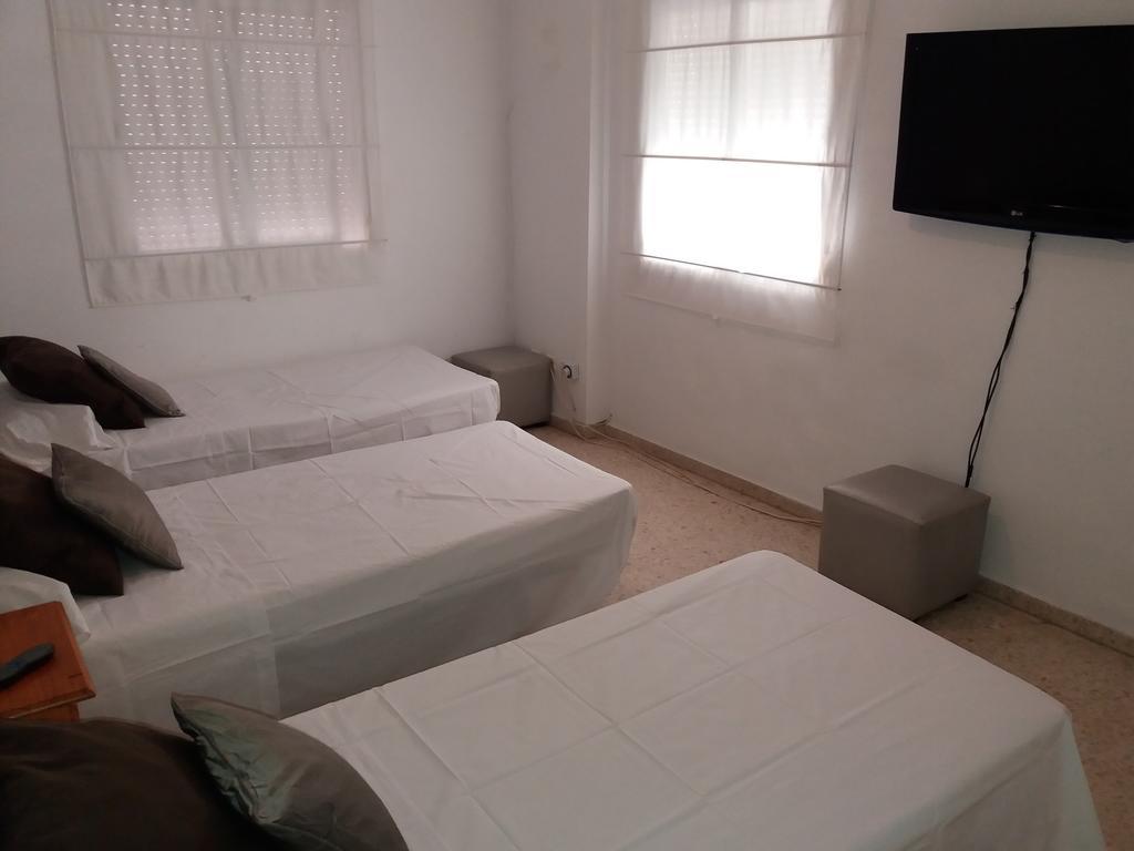 Hostal Gonzalez Marbella Bagian luar foto
