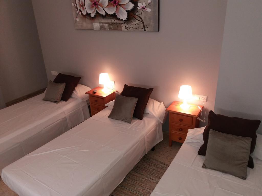 Hostal Gonzalez Marbella Bagian luar foto