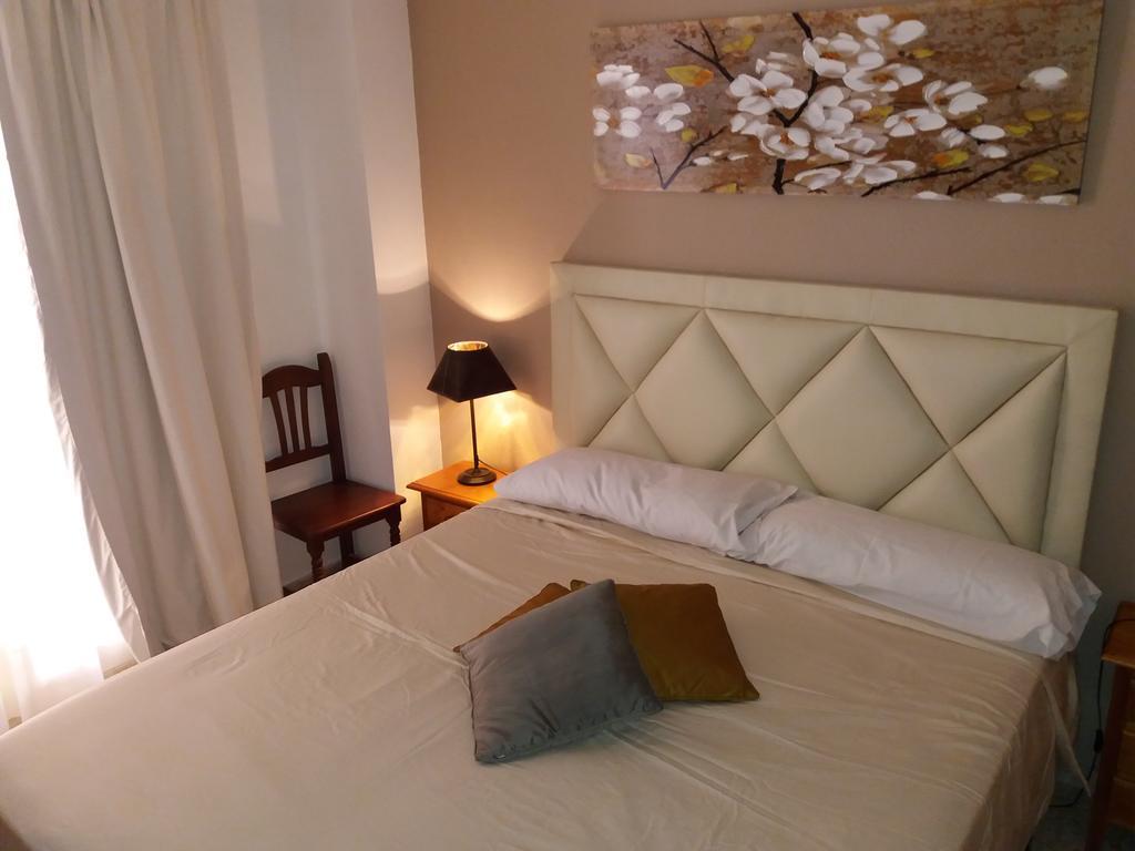 Hostal Gonzalez Marbella Bagian luar foto